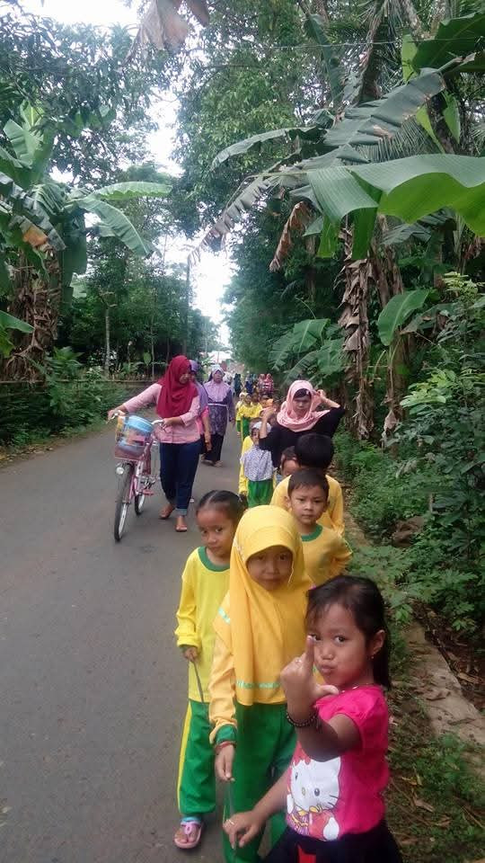 Jalan sehat bersama paud ngudi luhur 2