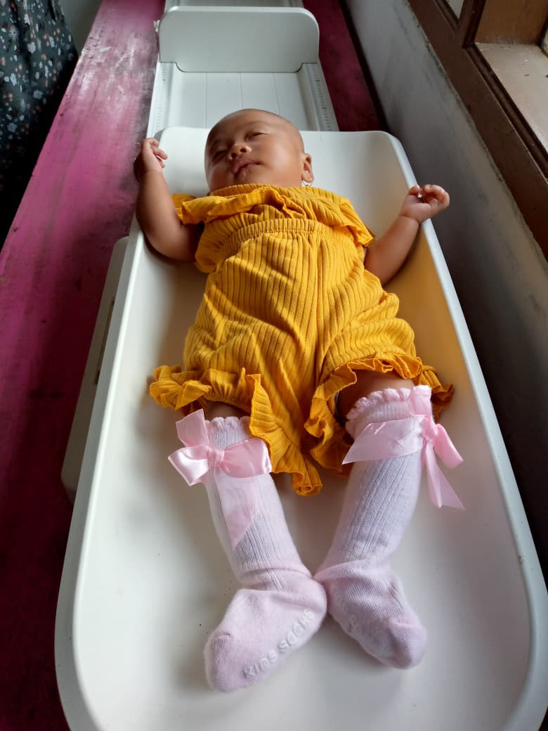 Penimbangan baduta juga