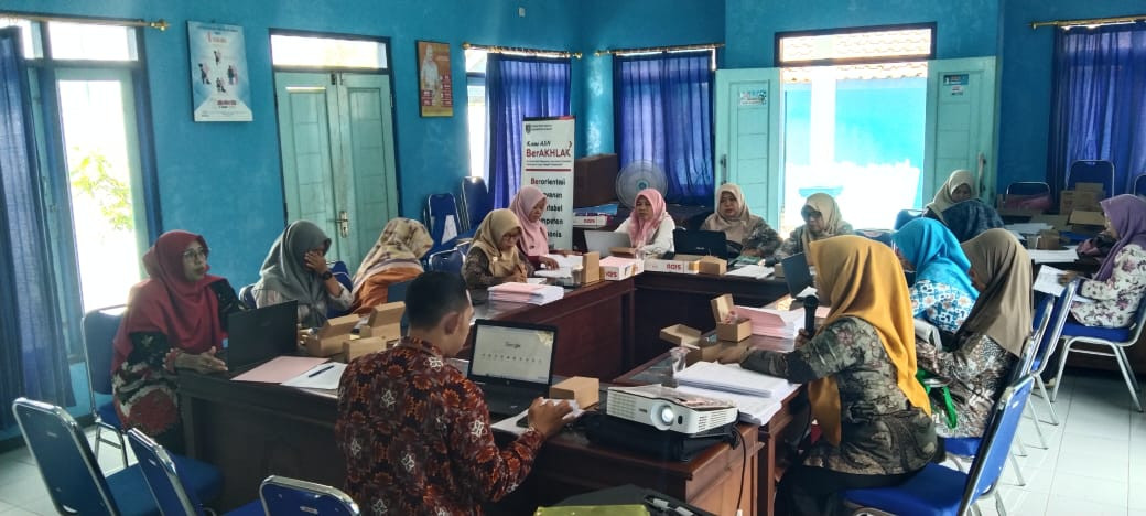 PEMBINAAN KAMPUNG KB