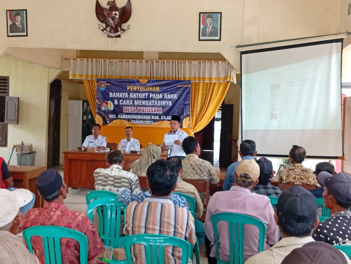 SOSIALISASI BAHAYA GADGET DAN CARA MENGATASINYA