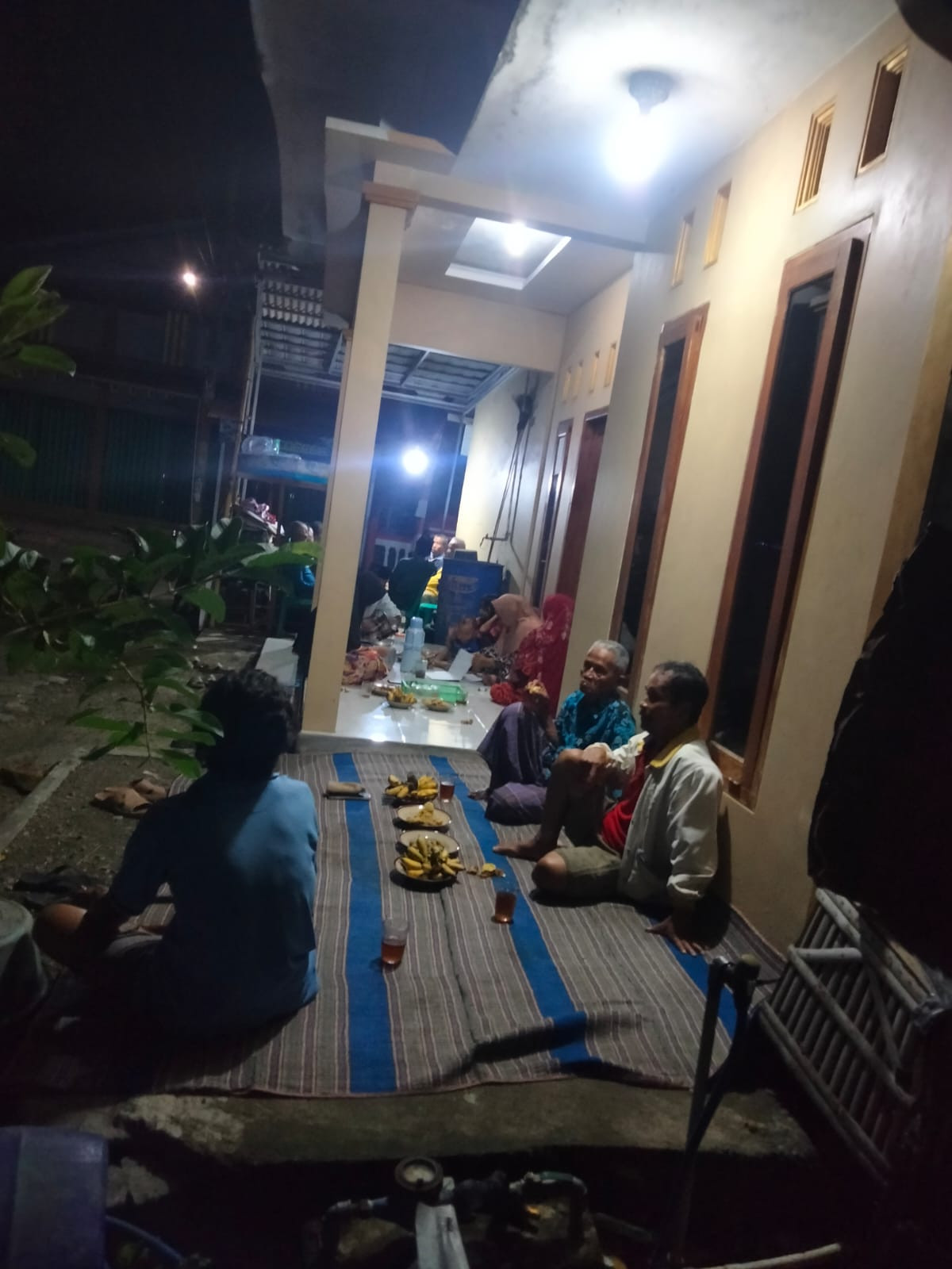 Pertemuan Rutin Warga RT 01 RW 03