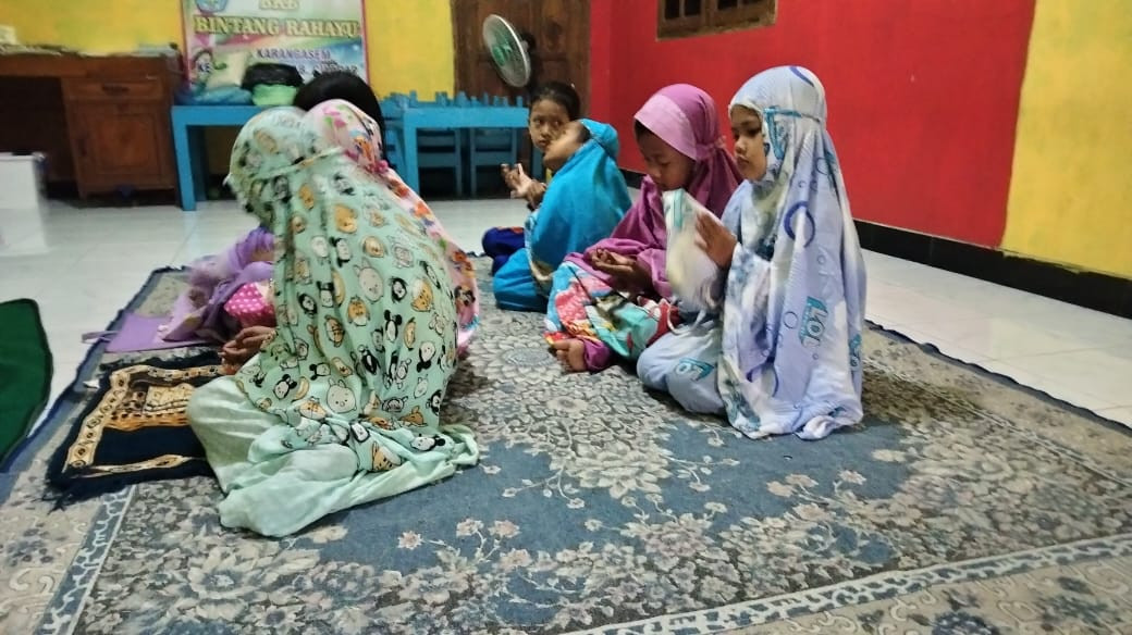 Kegiatan KB Bintang Rahayu Belajar Doa Kedua Orang Tua dan Doa Selamat Dunia Akhirat