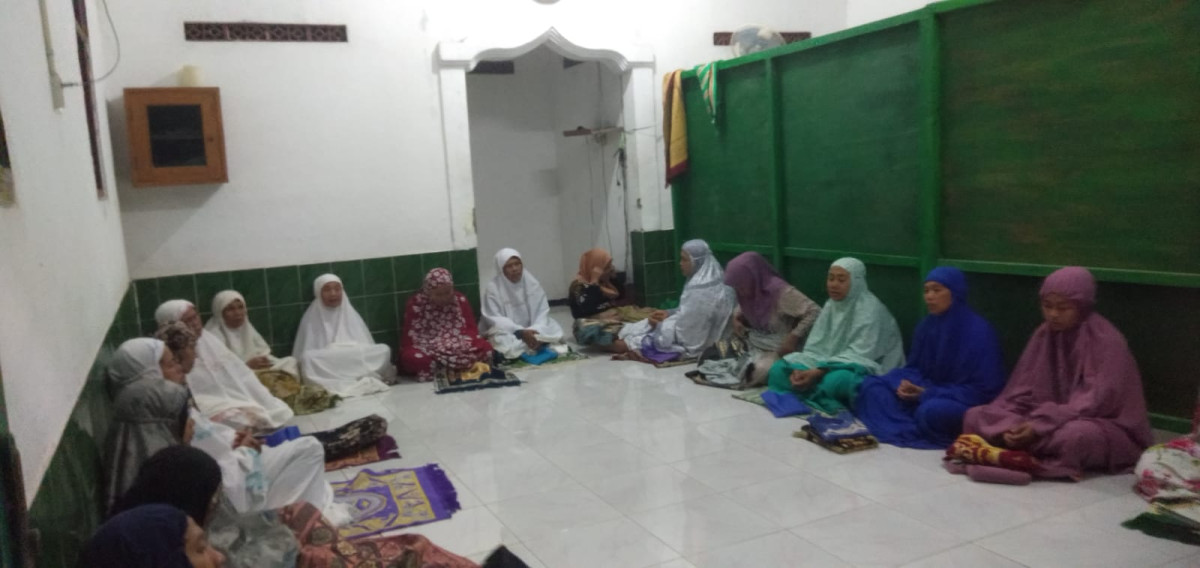 Kegiatan Rutin Yasin Tahlil Mushola Baitussalam RW 02