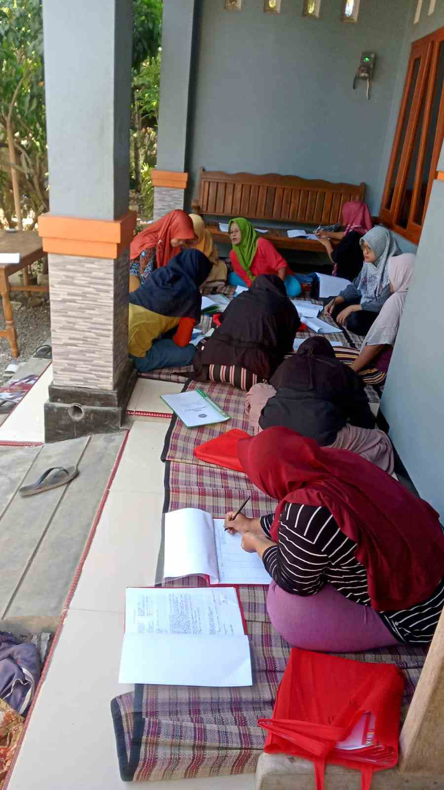 Pembinaan Sekretaris Kelompok PKK RW RT Dawis RW 03