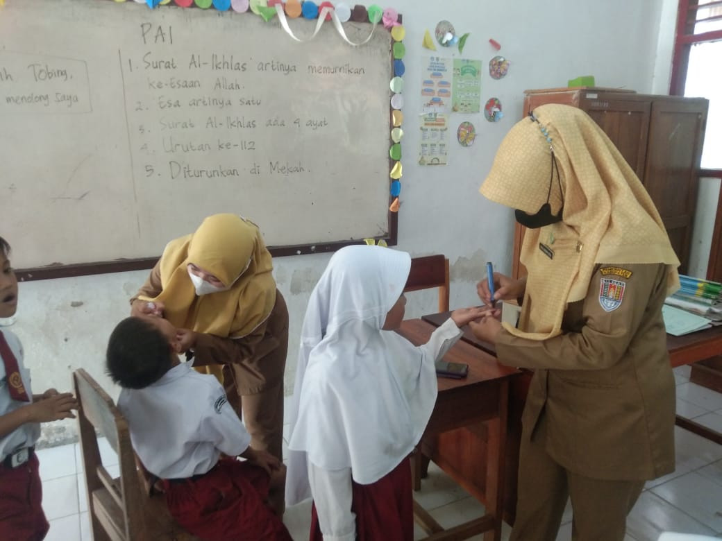 Kegiatan Sub PIN Polio di SDN Rawaapu 06