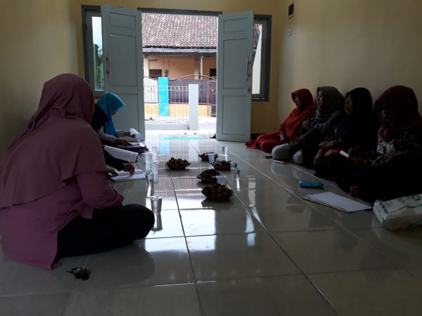 Kelompok BKR sedang mendengarkan materi PAAR