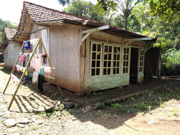 Rumah Pak Narko sebelum dibedah