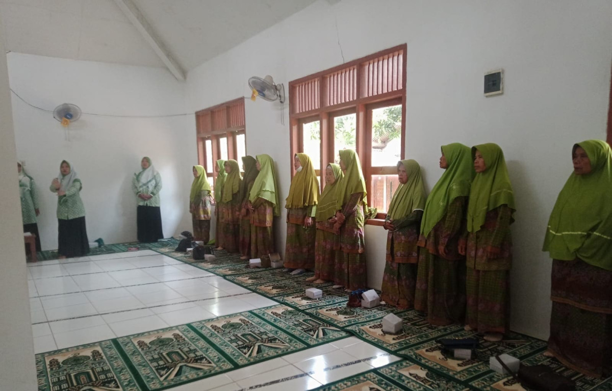 Pengajian Fatayat dan muslimat