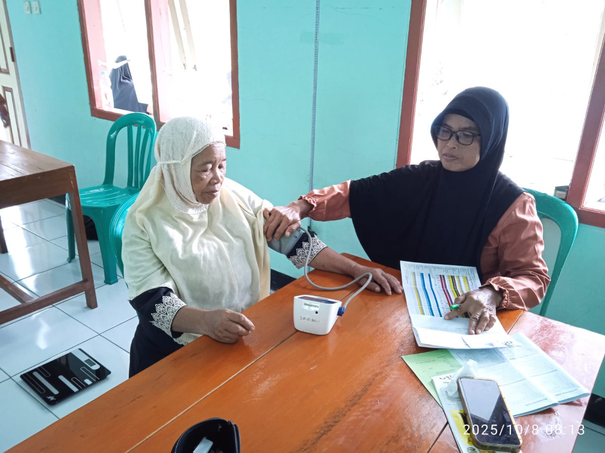 Posyandu lansia dan posbindu hi4