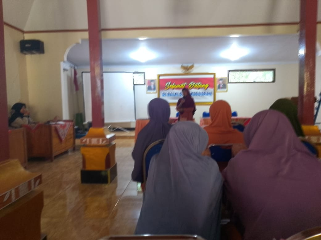 PERTEMUAN RUTIN MUSLIMAT DESA KABUARAN