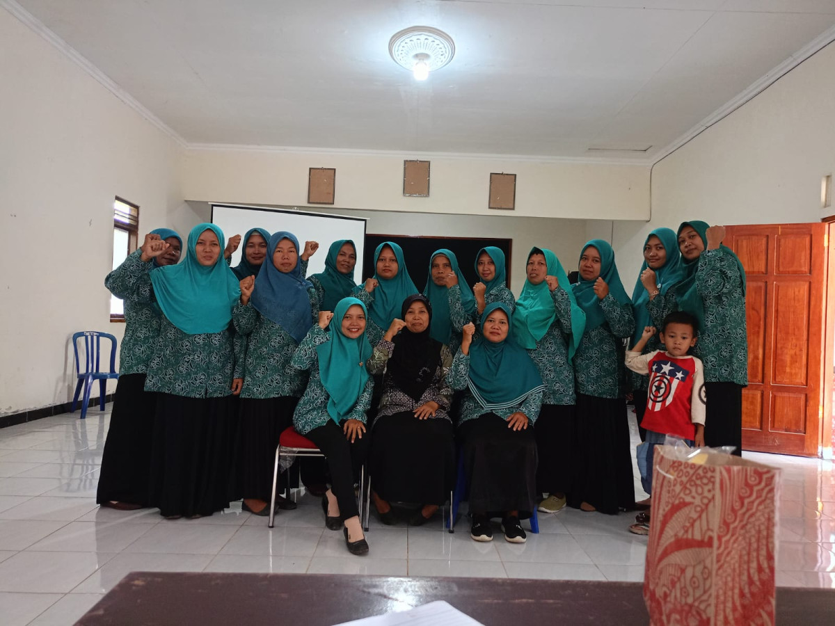 Pembinaan BKR ( Bina Keluarga Remaja) melalui kegiatan PKK