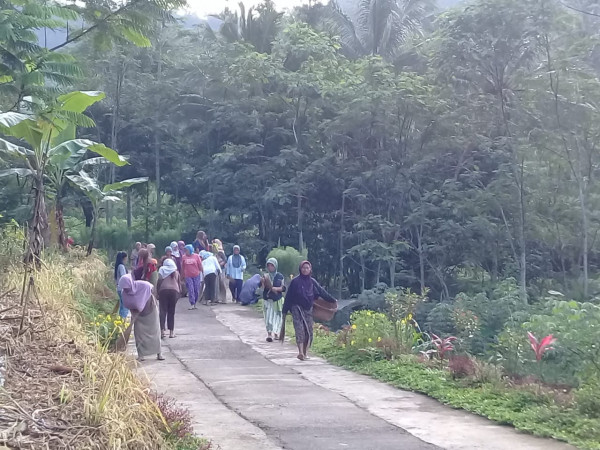 Minggu bersih dusun patran