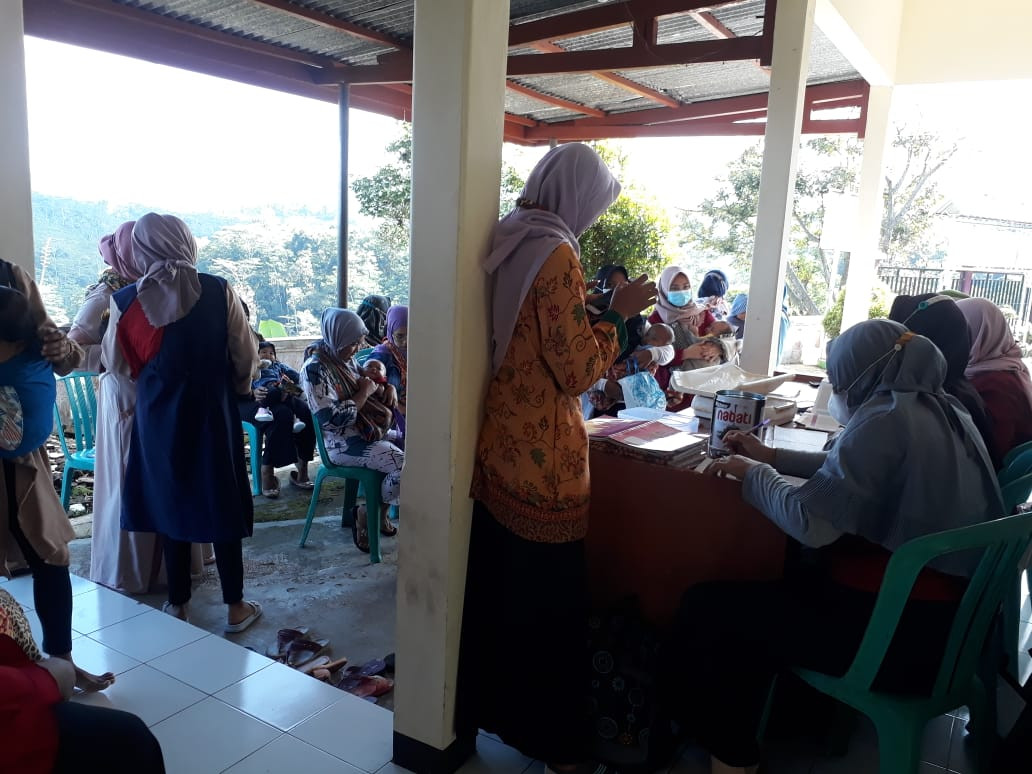 KEGIATAN RUTIN POS IMUNISASI BALITA