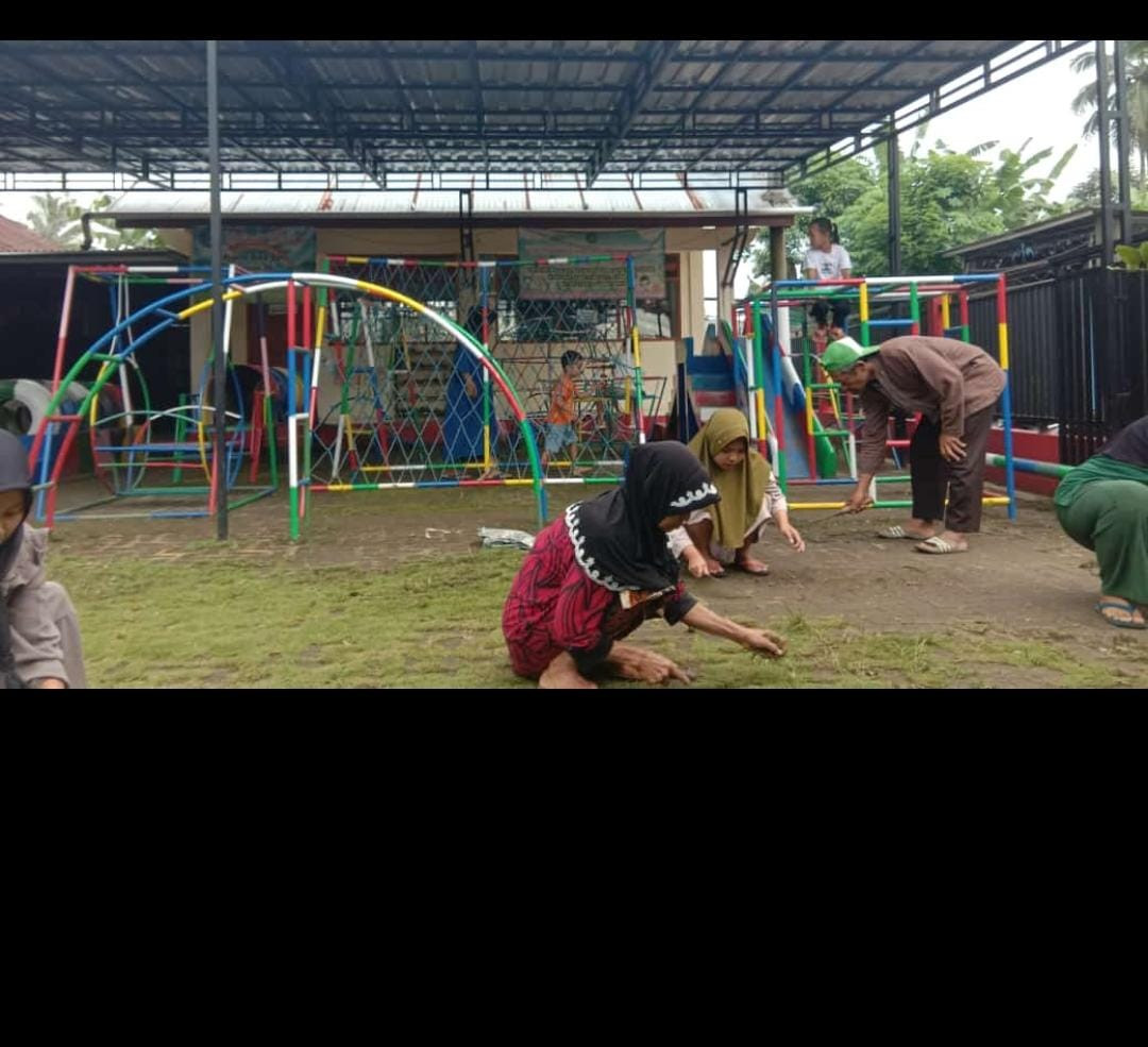 Kerja bakti TK
