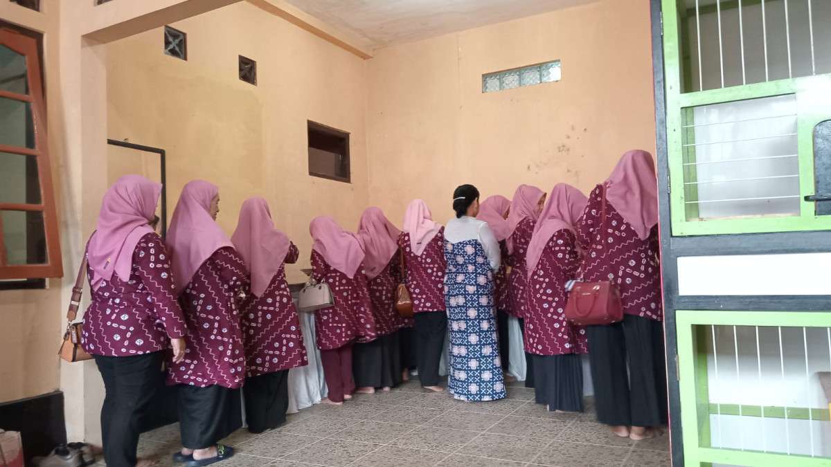 Halal Bihalal dan Rapat Rutin TP PKK Kelurahan Bumireso