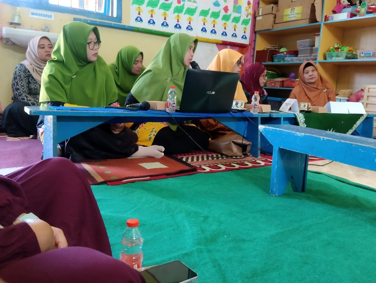 RAPAT WALI MURID TK AISYIYAH BUSTANUL ATHFAL VII