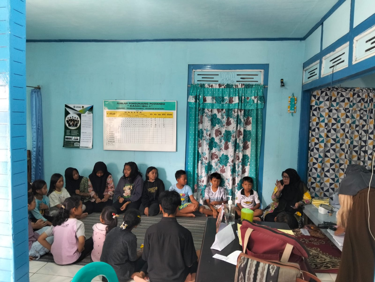 REMAJA BERKUMPUL DI MADUKORO (PIK-R)