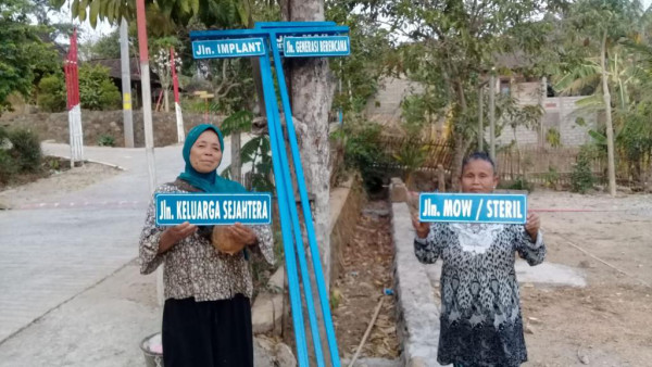 Papan nama jalan kampung KB Mulyo