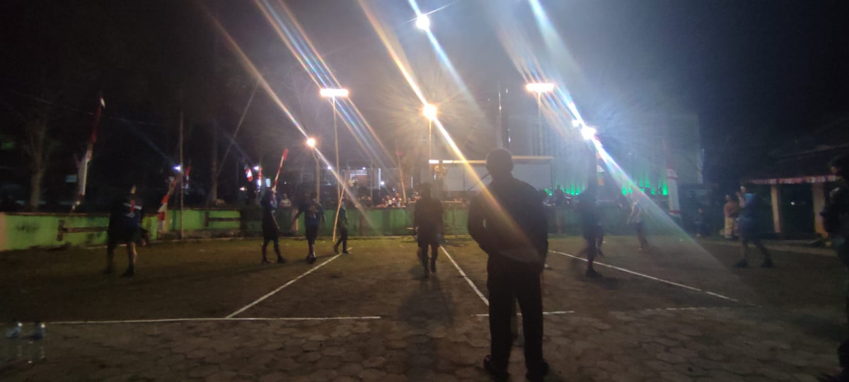 Laga team putra dilaksanakan malam hari