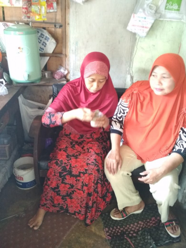 Kunjungan Rumah untuk Pendampingan PMT dan Konseling KB MKJP Bagi Ibu Hamil Resti dan Ibu Baduta Gizi Kurang