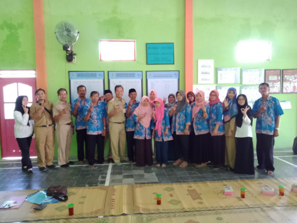 Monitoring dan evaluasi kampung KB