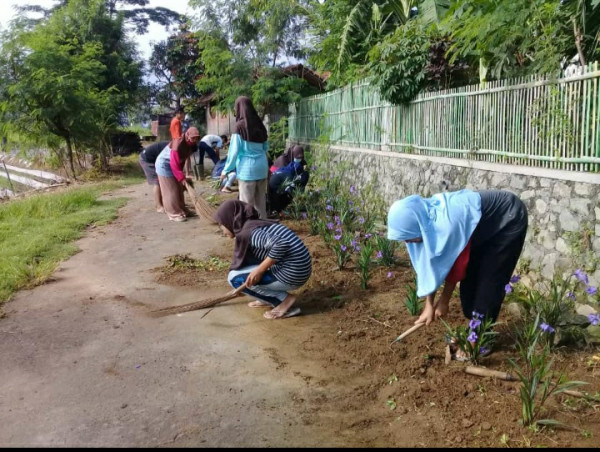 Lingkungan yang bersih adalah cerminan hati yang bersih