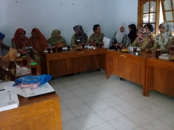 Rapat Koordinasi bersama Forkompincam pembentukan Kampung KB