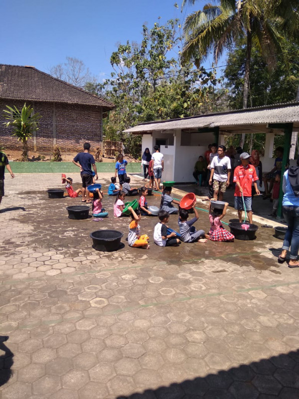 Lomba dalam peringatan HUT RI ke 74