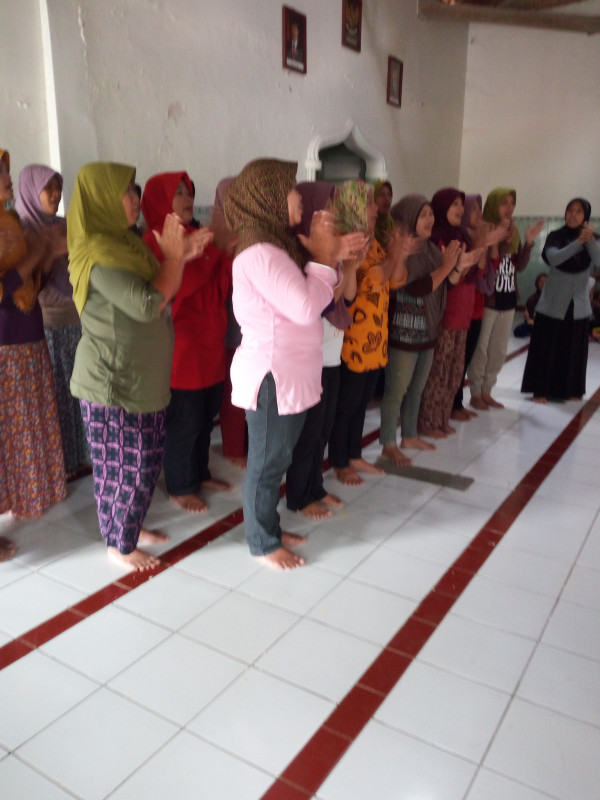 Persiapan anggota BKR  "KRIDA MULYO"untuk pencanangan Kampung KB "Berseri"