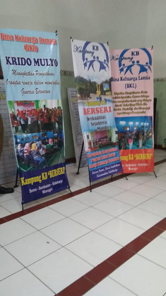 Pembuatan banner untuk mempromosikan poktan2 di kampung kb berseri