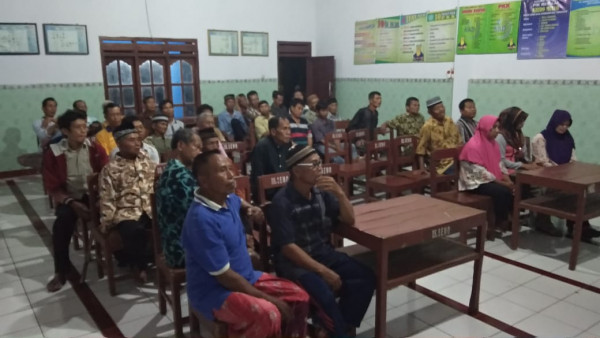 Musyawarah dusun Kampung KB "Berseri" untuk mengindentifikasi masalah yang ada di dusun