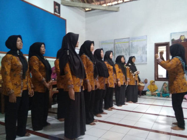 PKK Dusun semo mengikuti lomba PKK tingkat desa Sembukan