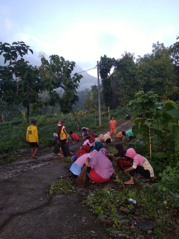 Kegiatan Kerja Bakti 