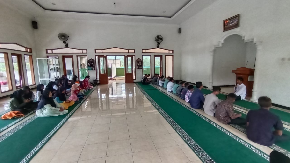 Pengajian Dan Bukber Remaja