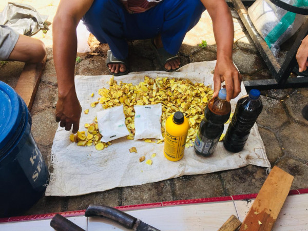 Pembuatan Pupuk Hidroponik