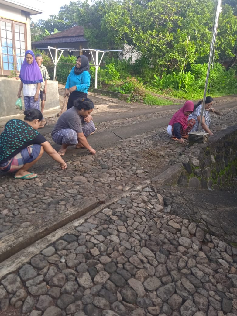 Kegiatan Minggu bersih ngembongan