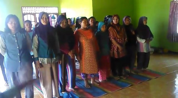 Latihan Menyanyi Mars KB