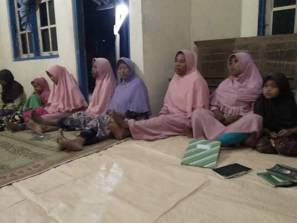 Pengajian Rutin dan Yasinan Ibu-ibu RT 14