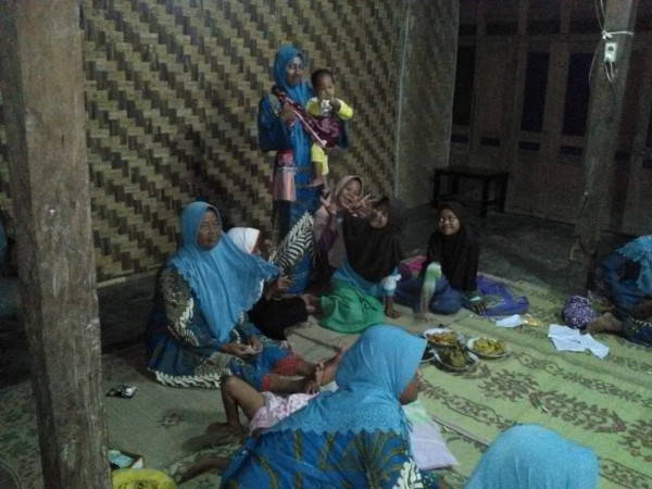 Pengajian rutin ibu-ibu RT 13