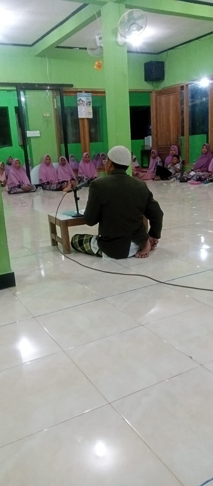 Peserta ibu-ibu RT 13 dan 14