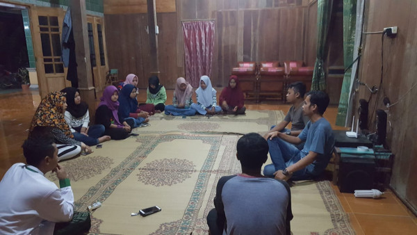Penyampaian hasil workshop PIK Remaja Di Magelang