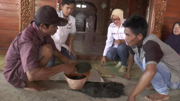 Bantuan Keramik Masjid Jamiah Al Barokah