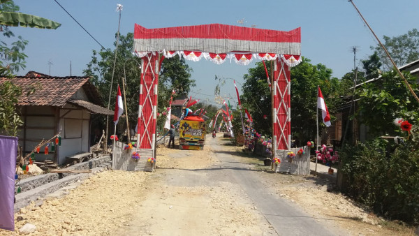 kolaborasi Pembangunan Jaringan Drainase oleh Pemerintah Desa untuk mewujudkan Kampung KB