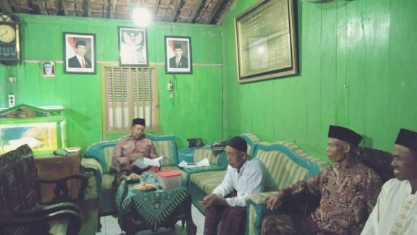 pengarahan dari Kepala Dusun Winong