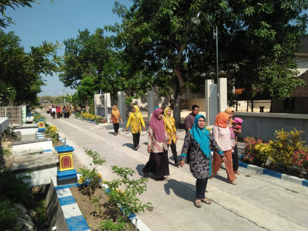 STUDY TIRU DARI DESA CANDISARI