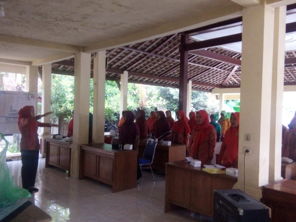 PEMBINAAN KADER POSYANDU DAN BKB DESEMBER