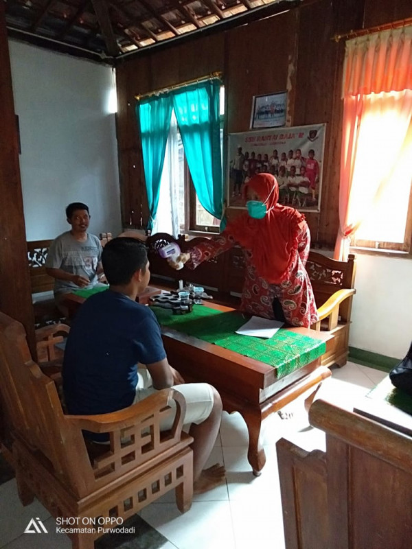 Farel,  warga dusun Winong RT 4 dari Singapura