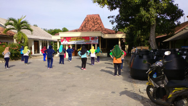 TINGKATKAN IMUN DENGAN SENAM