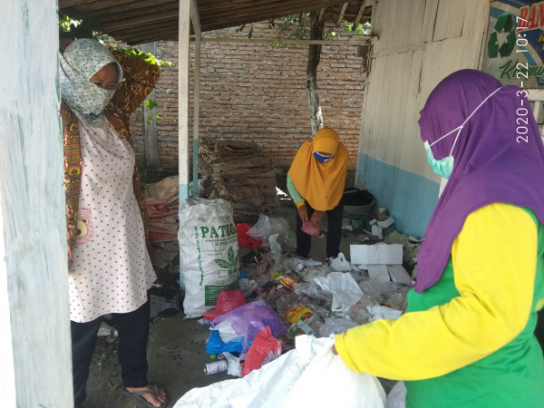 YANG PENTING BUKA TERUS BANK SAMPAHNYA YA BU