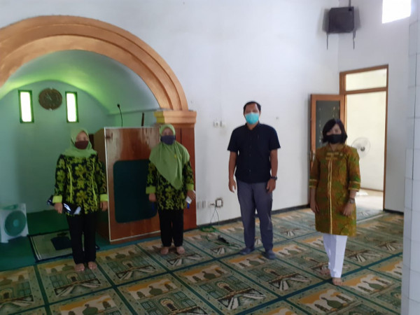 BERSWAFOTO DI MASJID BAITUL ABIDIN